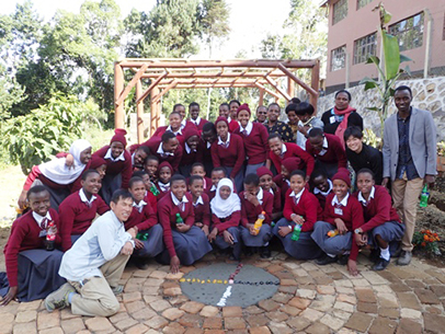 タンザニア さくら女子中学校にて自然農法圃場作り
